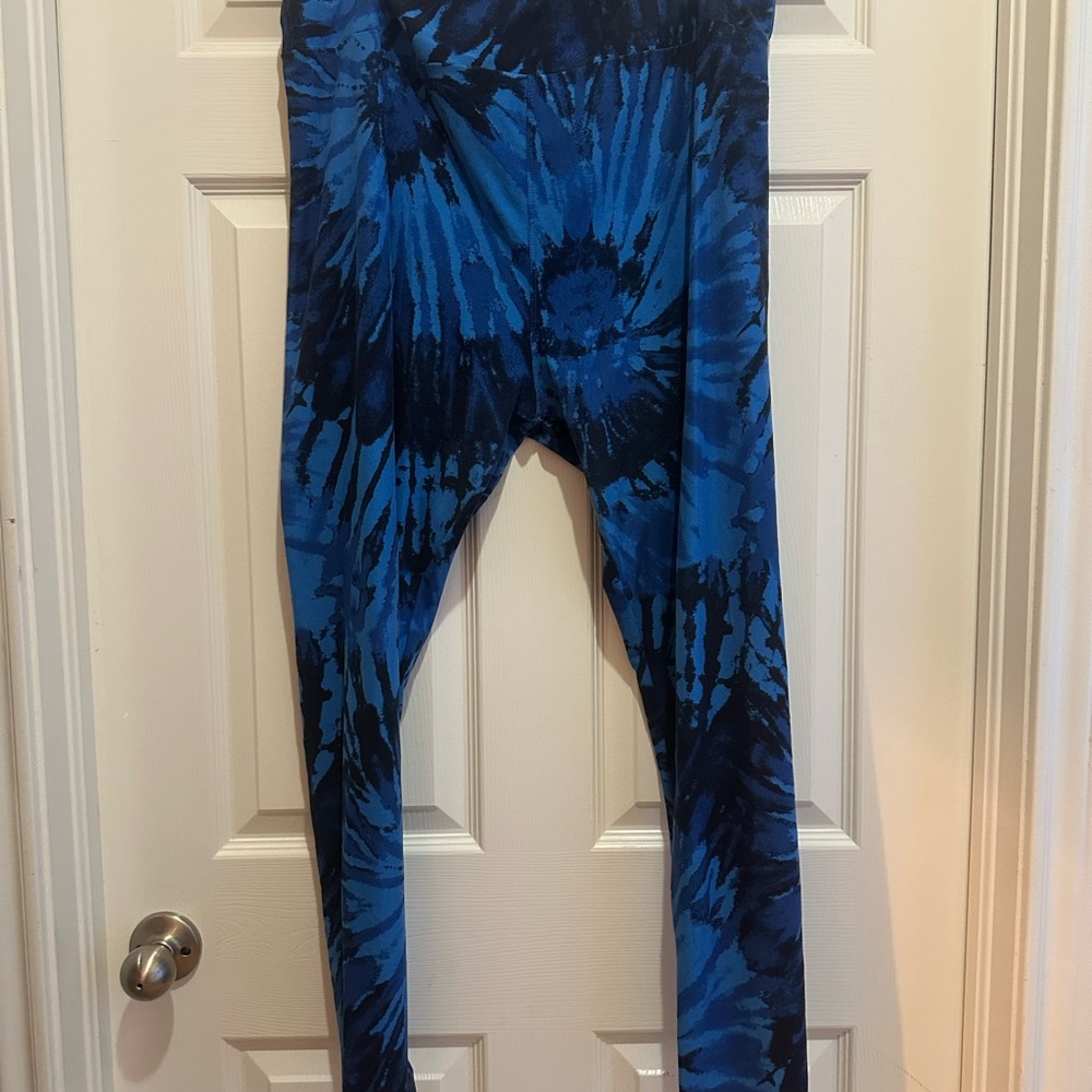 LuLaRoe Women's Leggings in Blue Tie-Dye